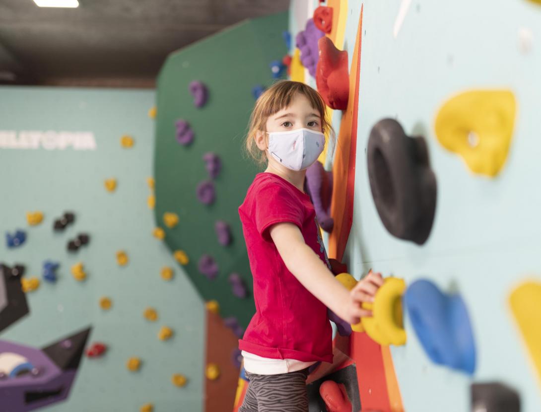 Vine a escalar al rocòdrom més gran de la Península!