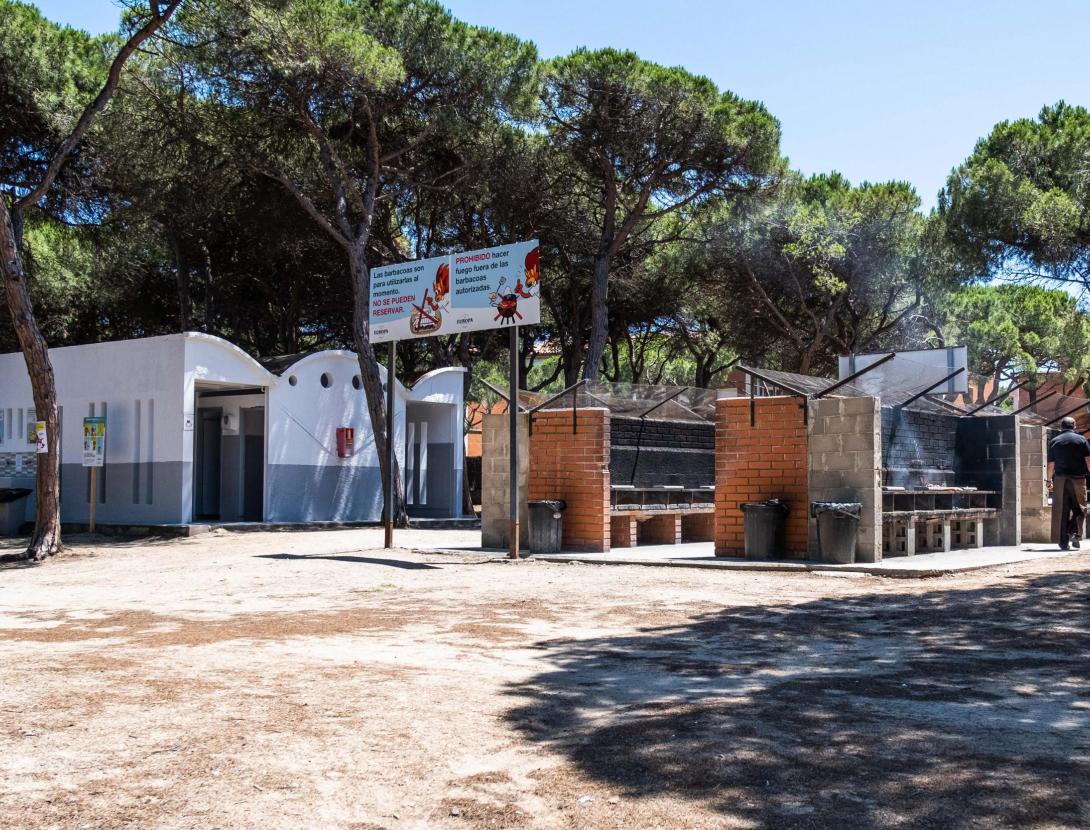 AREA DE PIC-NIC Y BARBACOAS EUROPA