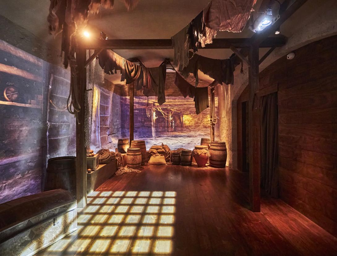 Castell de Castelldefels i Piratia