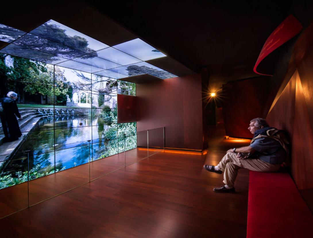 Espai Audiovisual, Montserrat portes endins.jpg